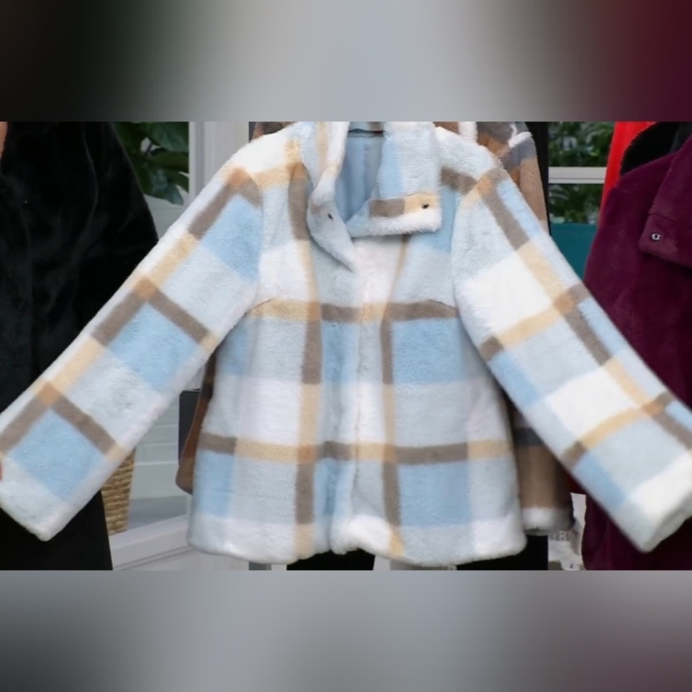 Small Colleen Lopez Faux Fur Jacket In Ice Blue Plaid- Soft, Warm & Breathable - Picture 2 of 16